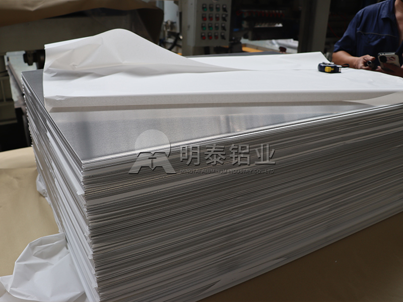 乘用汽車料用5182榴莲视频黄下载APP进入官网：輕量化與高性能的優良之選